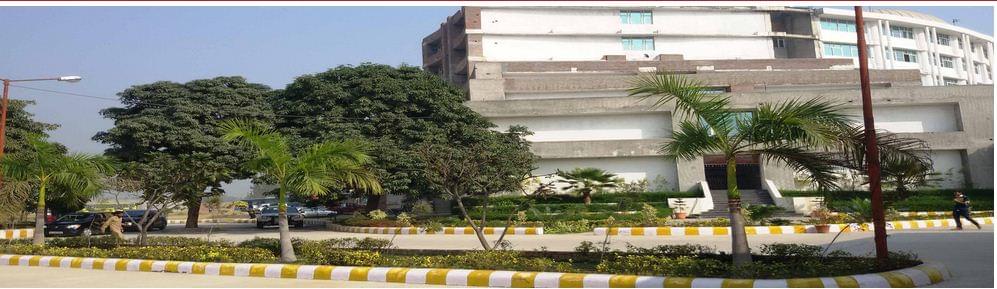 Shri Venkateshwara University Amroha Academic Building photo 3